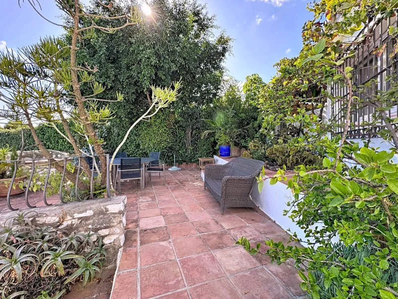 Charming Andalusian Villa with Panoramic Sea Views in Urbanisation Santa Rosa, Mijas