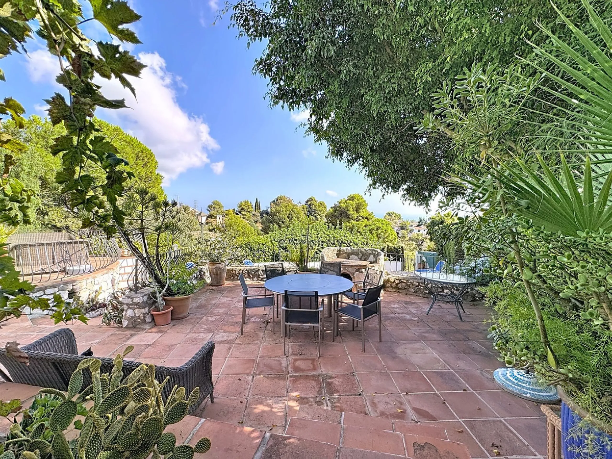 Charming Andalusian Villa with Panoramic Sea Views in Urbanisation Santa Rosa, Mijas