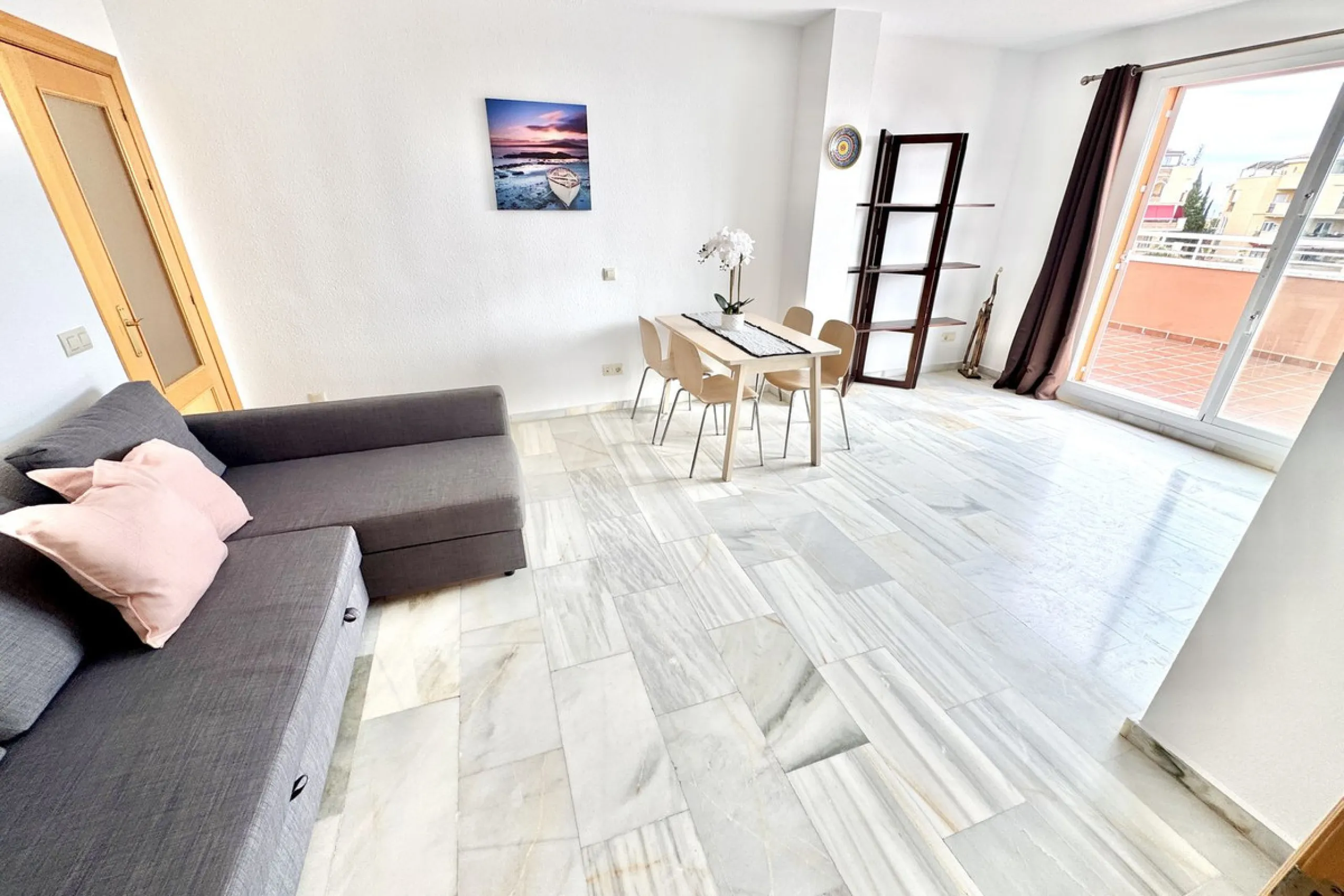 BEST BUY ALERT (Massively Reduced) - 2 bed, 2 bath penthouse in Mijas Costa with enormous 150m2 wrap around terrace / solarium, all with beautiful panoramic sea views.