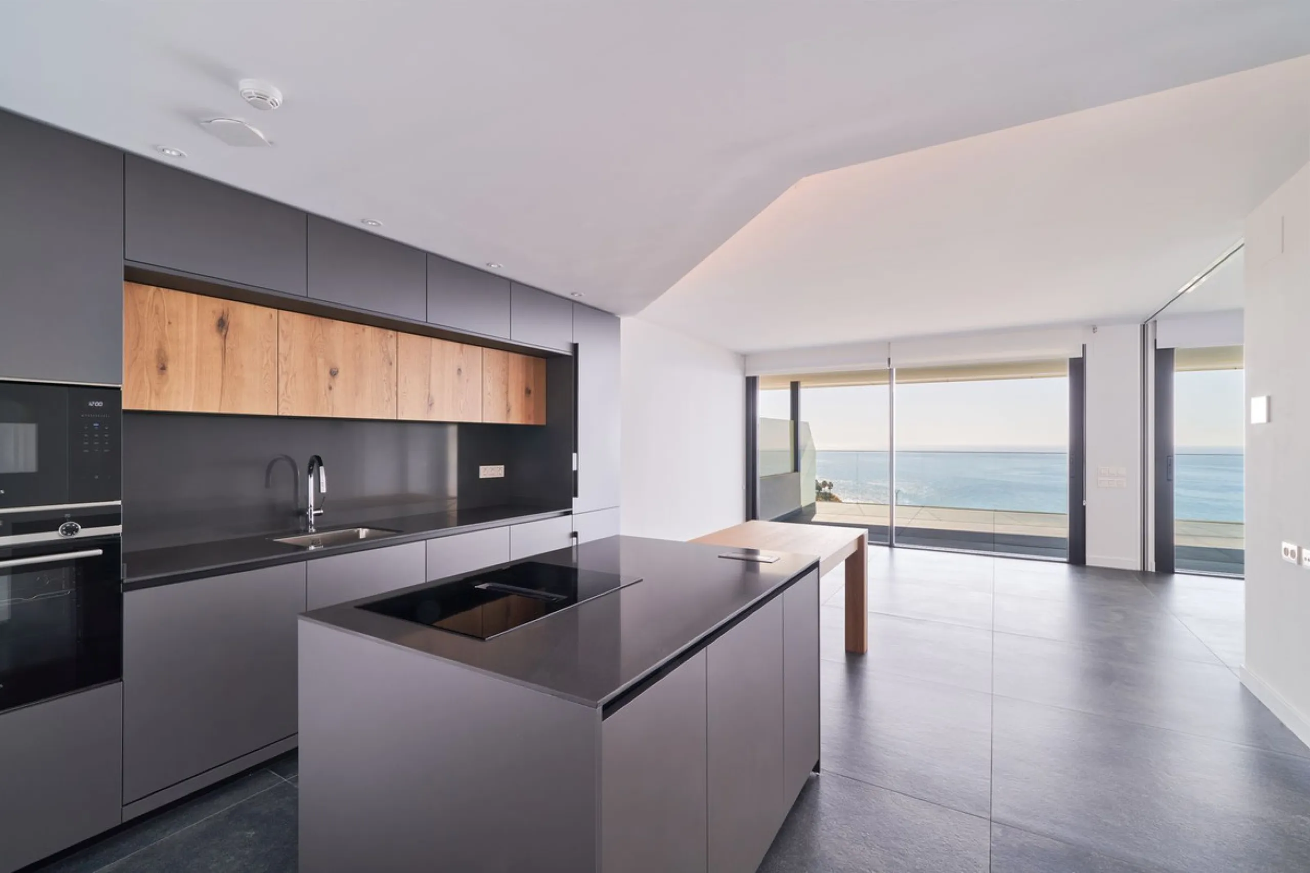 Now available: newly completed luxury residence in Reserva del Higuerón – ready for immediate viewing
