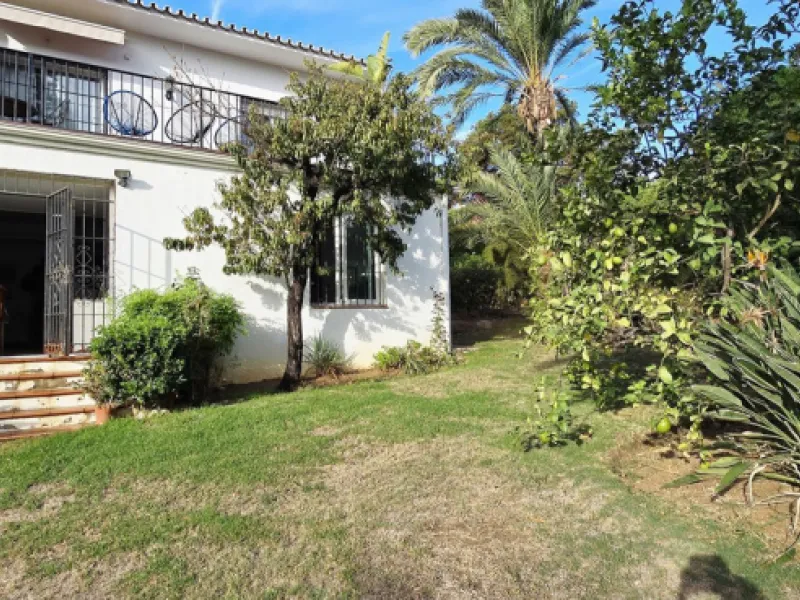 Apartment - Ground Floor Apartment в продаже в Marbella, Málaga. В доме 3 спален и 1 ванных комнат. Площадь дома 87 м²