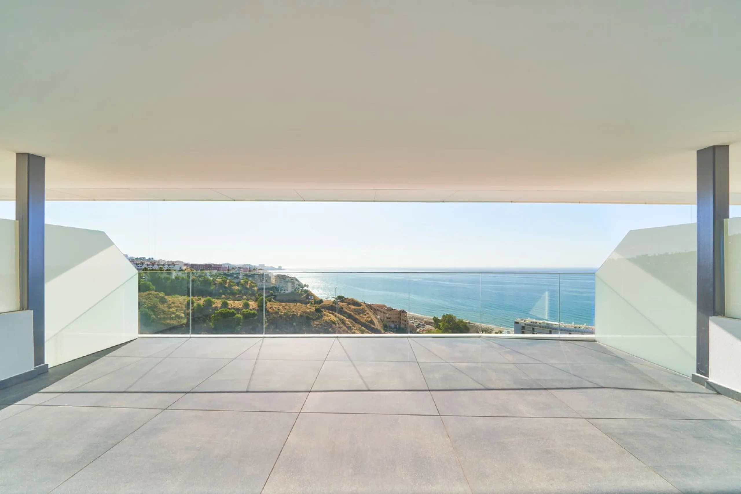 Now available: newly completed luxury residence in Reserva del Higuerón – ready for immediate viewing