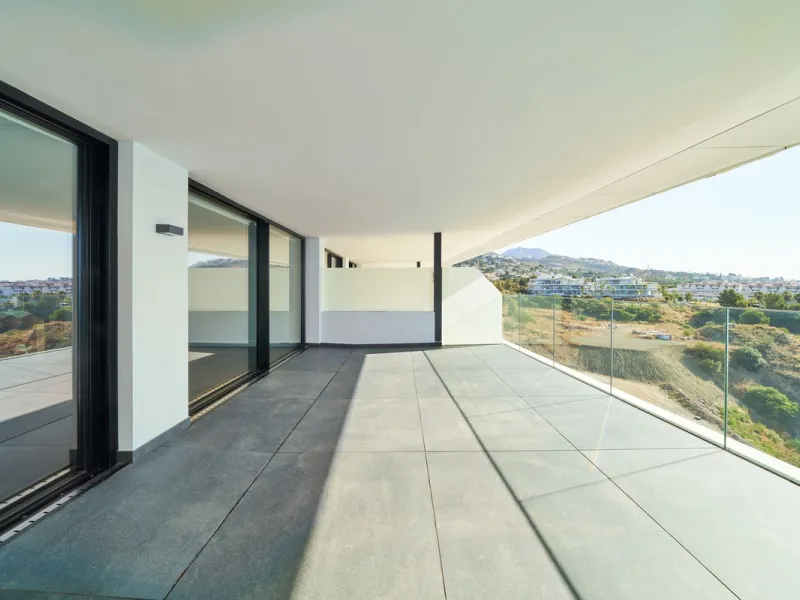 Now available: newly completed luxury residence in Reserva del Higuerón – ready for immediate viewing