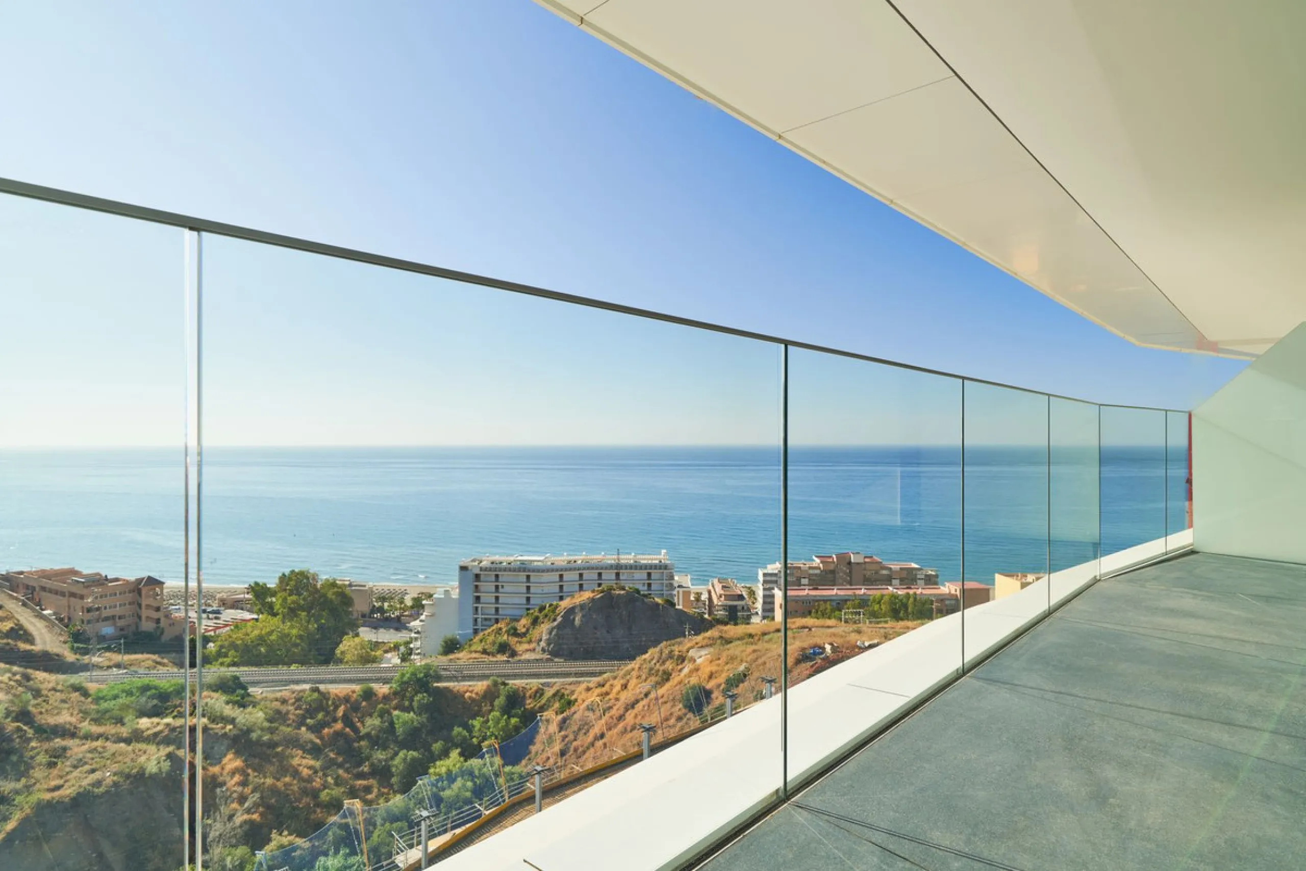 Now available: newly completed luxury residence in Reserva del Higuerón – ready for immediate viewing