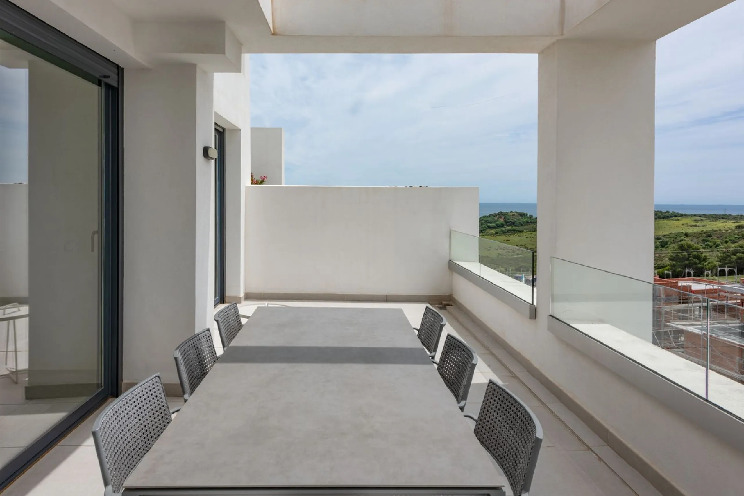 Luxurious Duplex Penthouse with Breathtaking Views in Mirador de Estepona Golf