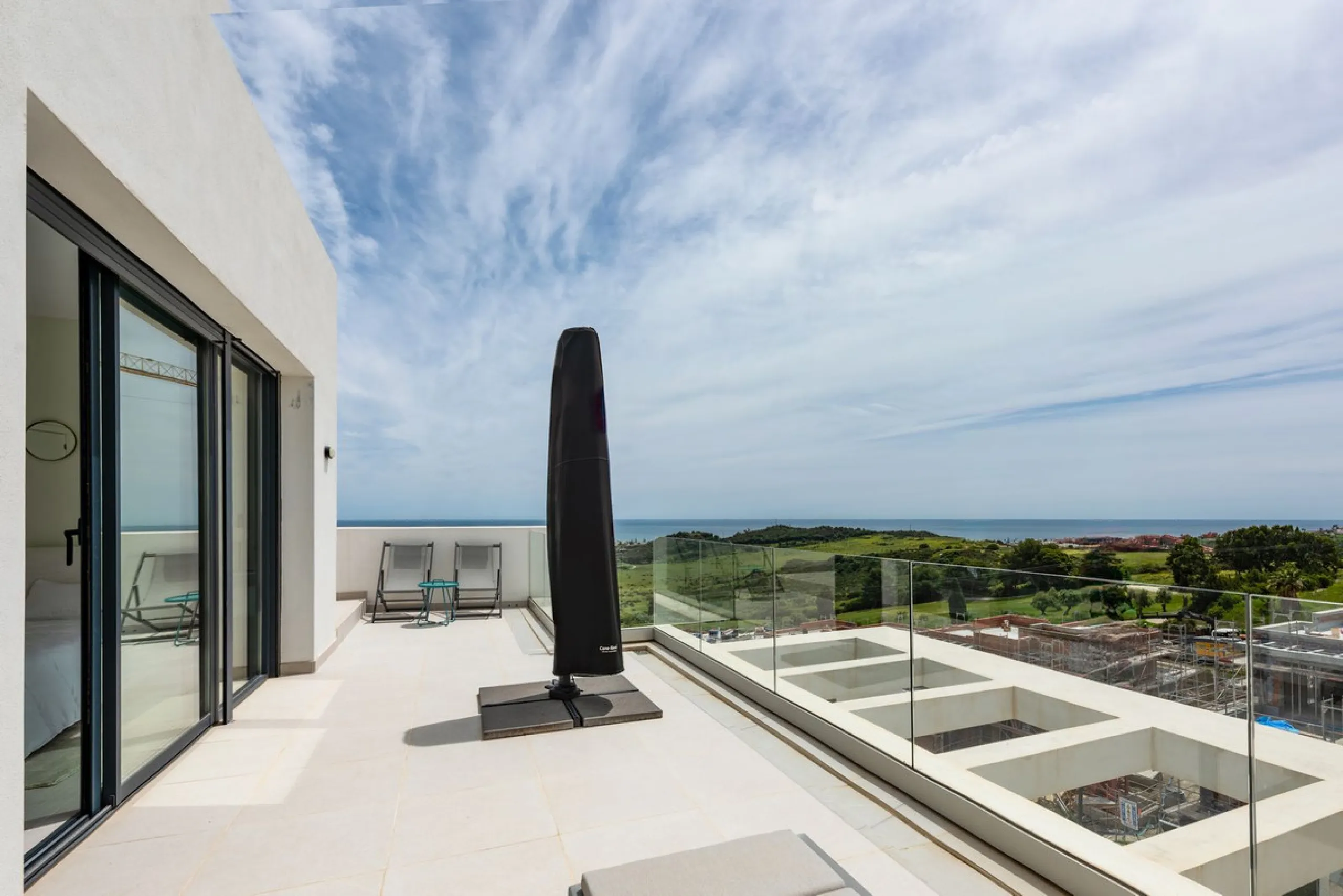 Luxurious Duplex Penthouse with Breathtaking Views in Mirador de Estepona Golf