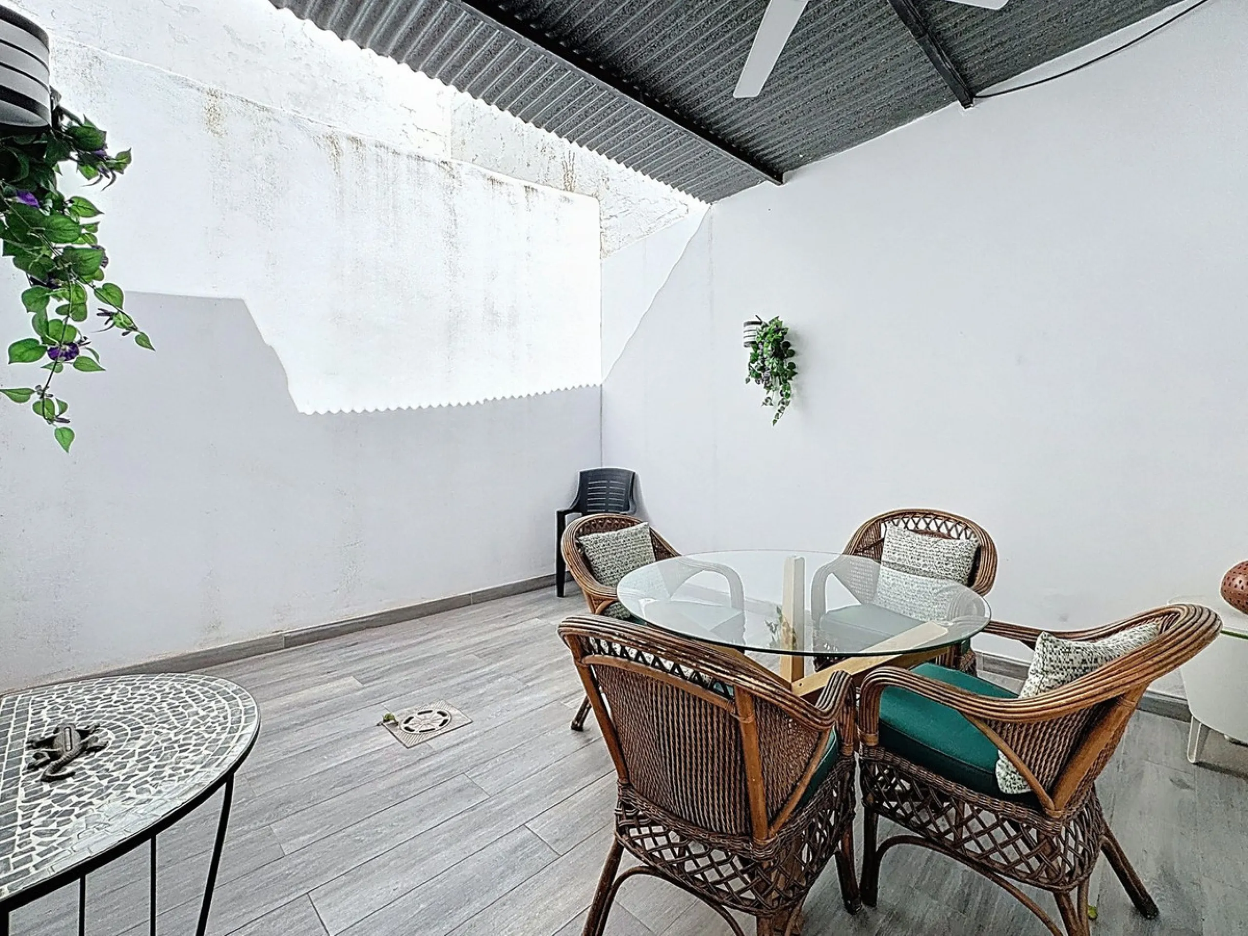 Elegant Townhouse with Terraces, Patio Access, and Expansion Possibilities in Mijas Pueblo