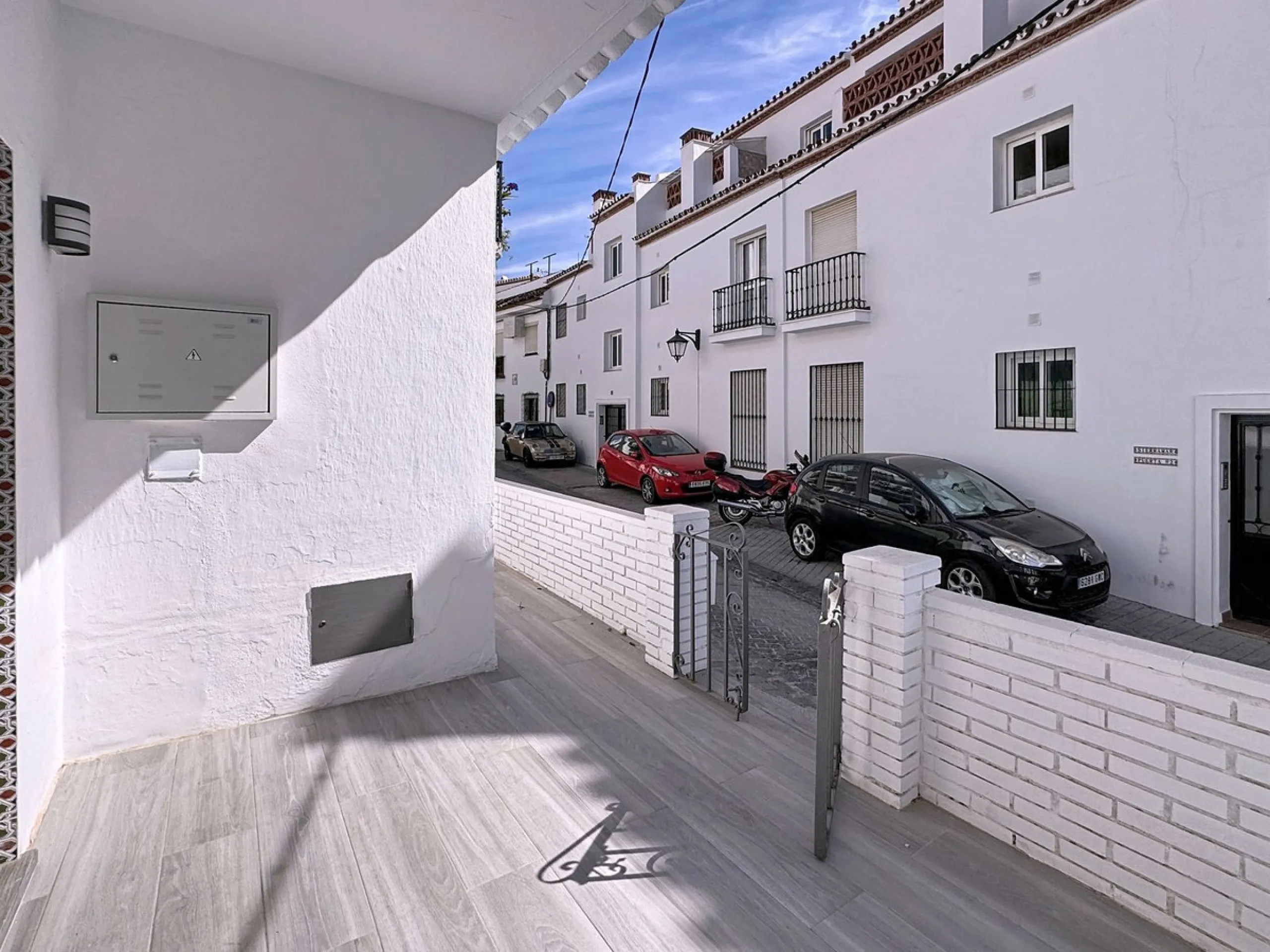 Elegant Townhouse with Terraces, Patio Access, and Expansion Possibilities in Mijas Pueblo