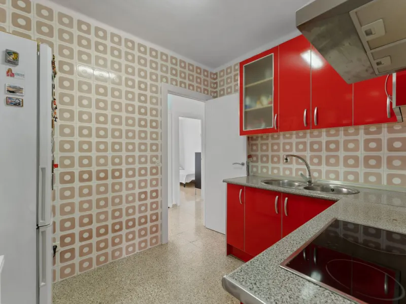 Apartment - Top Floor Apartment в продаже в Fuengirola, Málaga. В доме 3 спален и 1 ванных комнат. Площадь дома 87 м²