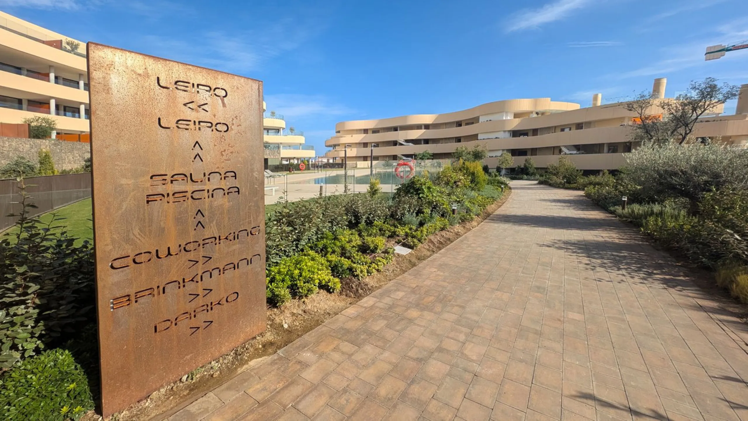 Apartment - Middle Floor Apartment в продаже в Fuengirola, Málaga. В доме 2 спален и 2 ванных комнат. Площадь дома 130 м²
