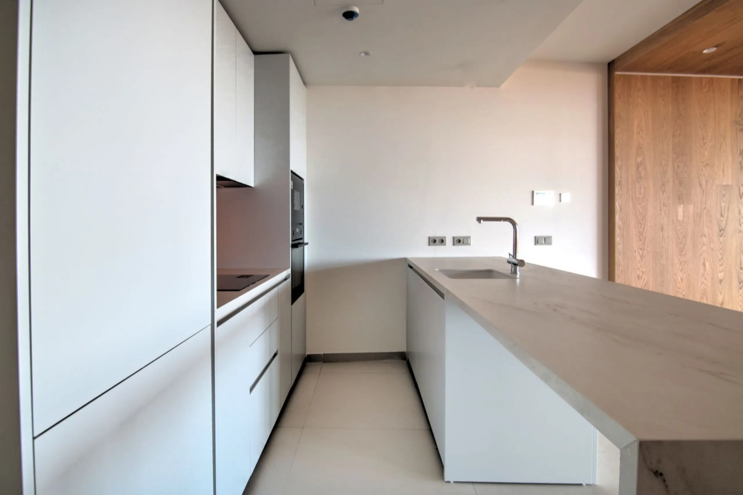 Apartment - Middle Floor Apartment в продаже в Fuengirola, Málaga. В доме 2 спален и 2 ванных комнат. Площадь дома 130 м²