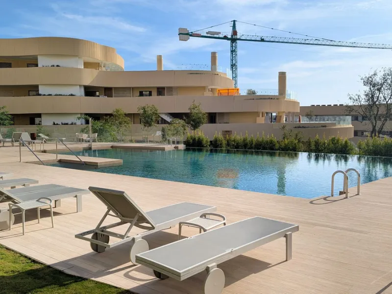 Apartment - Middle Floor Apartment в продаже в Fuengirola, Málaga. В доме 2 спален и 2 ванных комнат. Площадь дома 130 м²