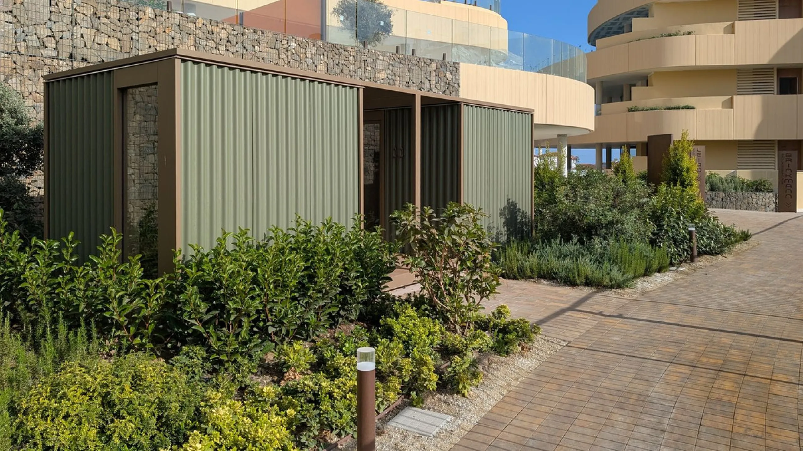 Apartment - Middle Floor Apartment в продаже в Fuengirola, Málaga. В доме 2 спален и 2 ванных комнат. Площадь дома 130 м²