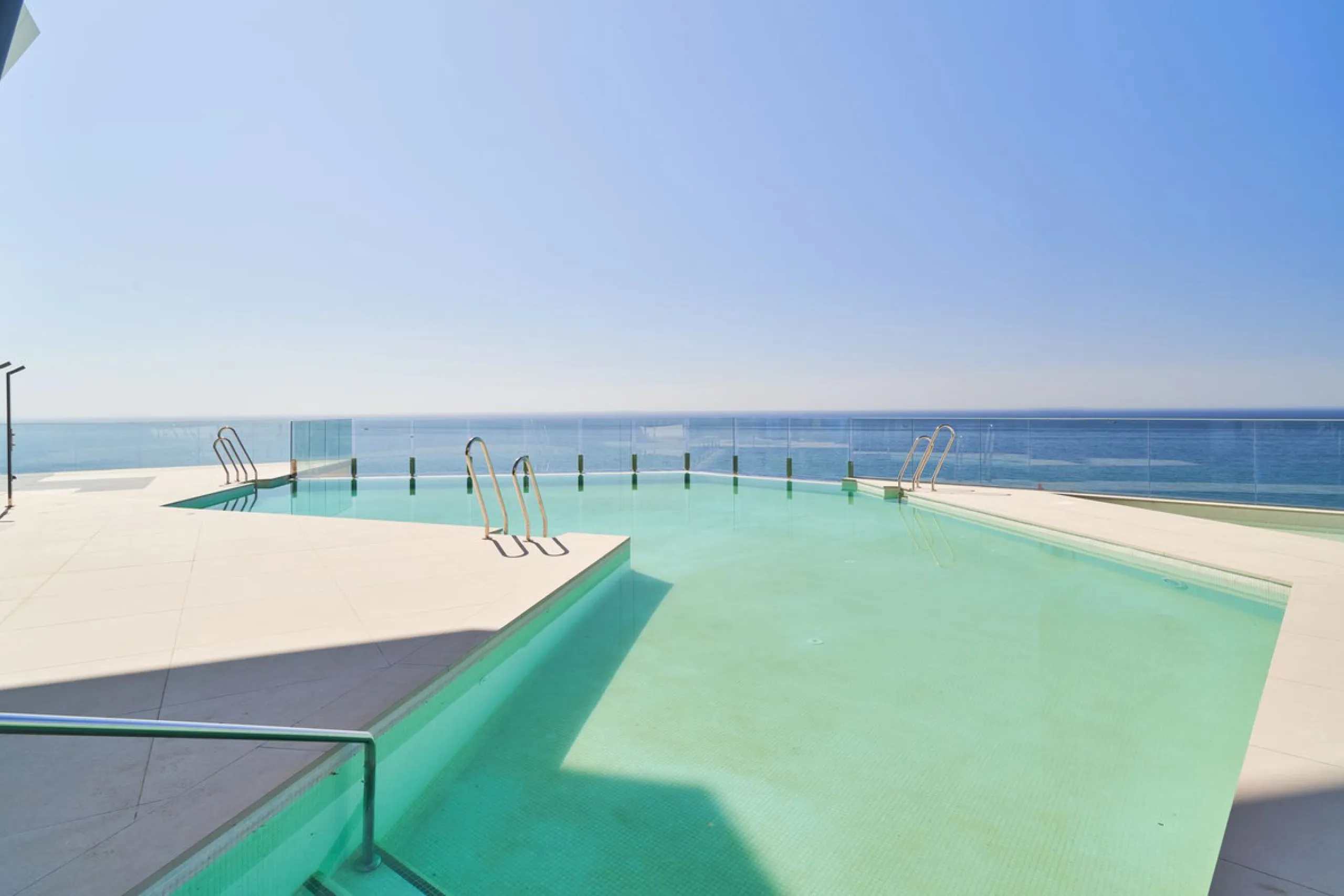 Now available: newly completed luxury residence in Reserva del Higuerón – ready for immediate viewing