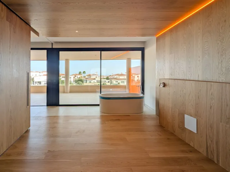Apartment - Middle Floor Apartment в продаже в Fuengirola, Málaga. В доме 2 спален и 2 ванных комнат. Площадь дома 130 м²