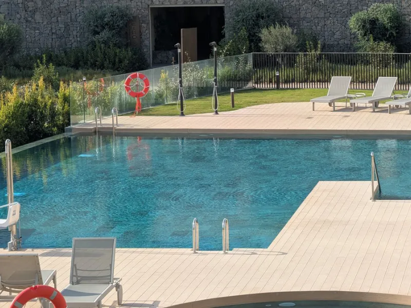 Apartment - Middle Floor Apartment в продаже в Fuengirola, Málaga. В доме 2 спален и 2 ванных комнат. Площадь дома 130 м²