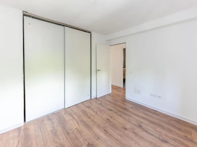 Bright and spacious apartment on Avenida de Mijas, right in the heart of Fuengirola.