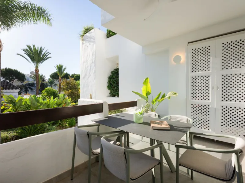 Fully renovated unique apartment in Alhambra del Mar, Golden Mile, Marbella