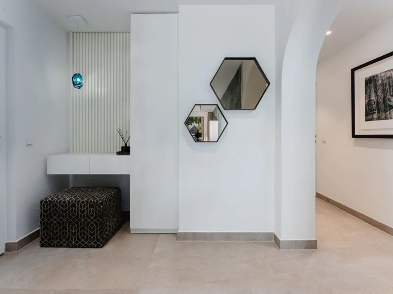 Fully renovated unique apartment in Alhambra del Mar, Golden Mile, Marbella
