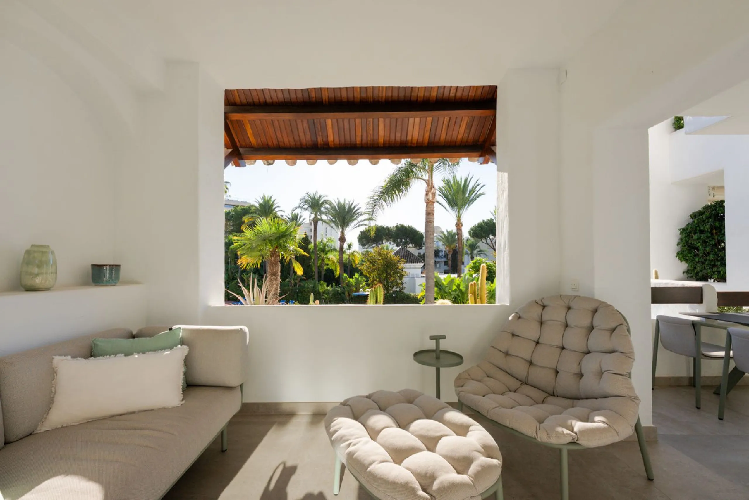 Fully renovated unique apartment in Alhambra del Mar, Golden Mile, Marbella