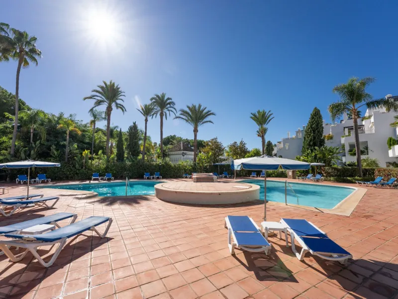 Fully renovated unique apartment in Alhambra del Mar, Golden Mile, Marbella