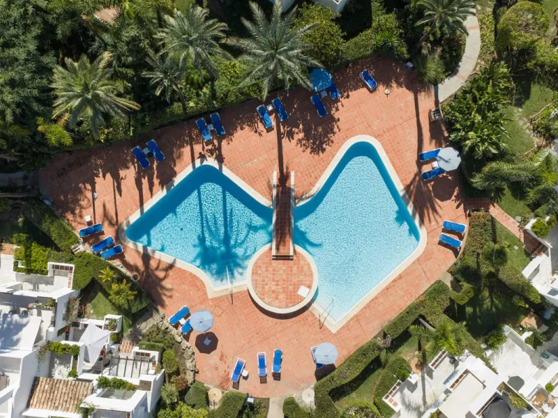 Fully renovated unique apartment in Alhambra del Mar, Golden Mile, Marbella
