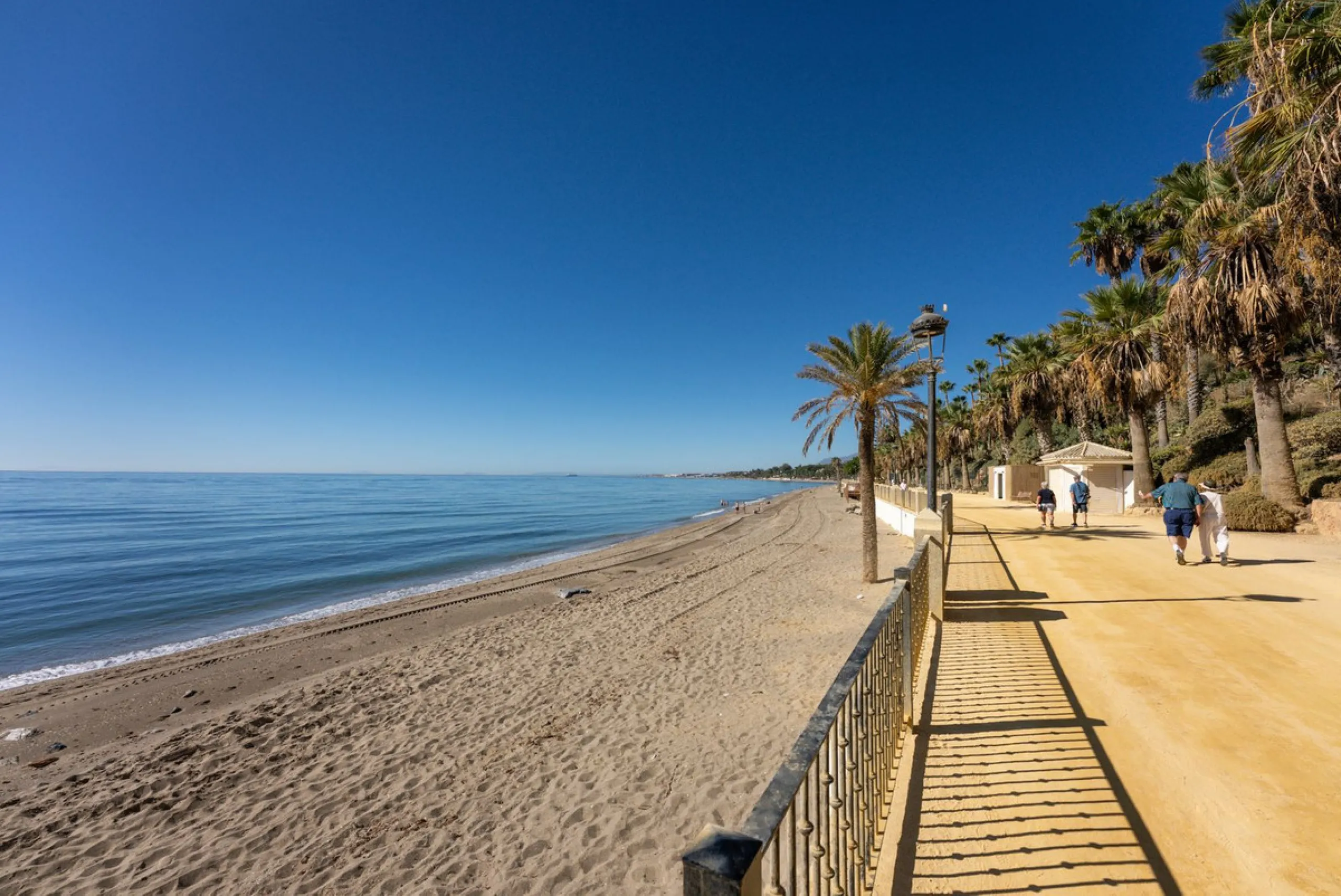 Fully renovated unique apartment in Alhambra del Mar, Golden Mile, Marbella