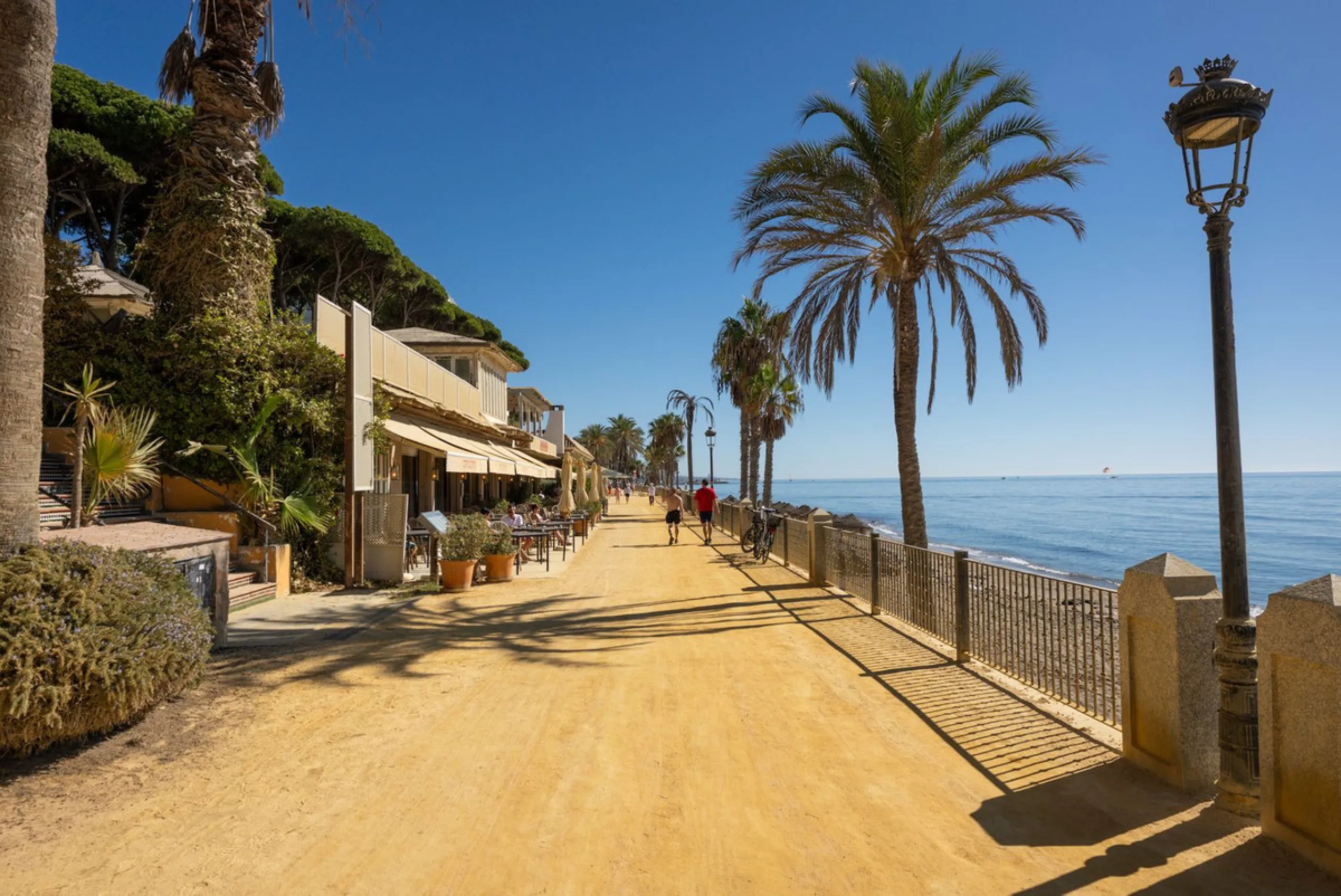 Fully renovated unique apartment in Alhambra del Mar, Golden Mile, Marbella