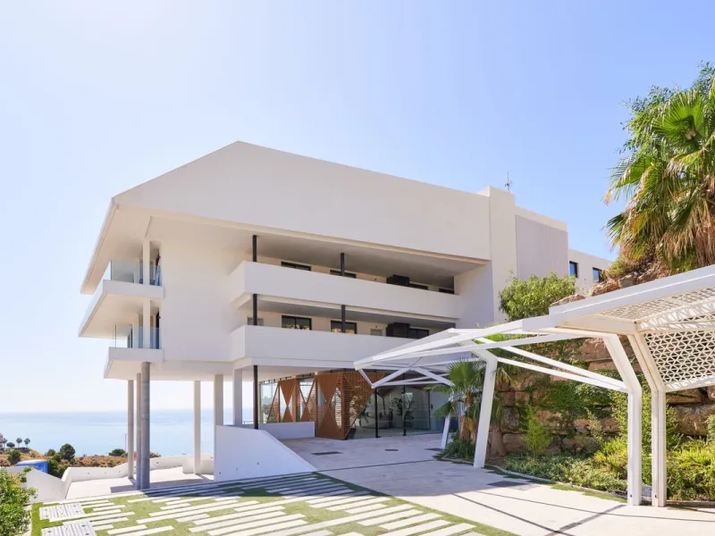 Now available: newly completed luxury residence in Reserva del Higuerón – ready for immediate viewing