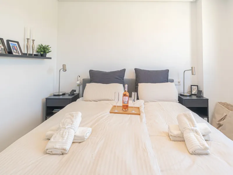 Apartment - Penthouse в продаже в Estepona, Málaga. В доме 2 спален и 2 ванных комнат. Площадь дома 95 м²