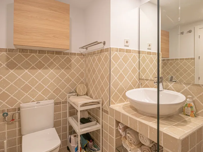 Apartment - Penthouse в продаже в Estepona, Málaga. В доме 2 спален и 2 ванных комнат. Площадь дома 95 м²