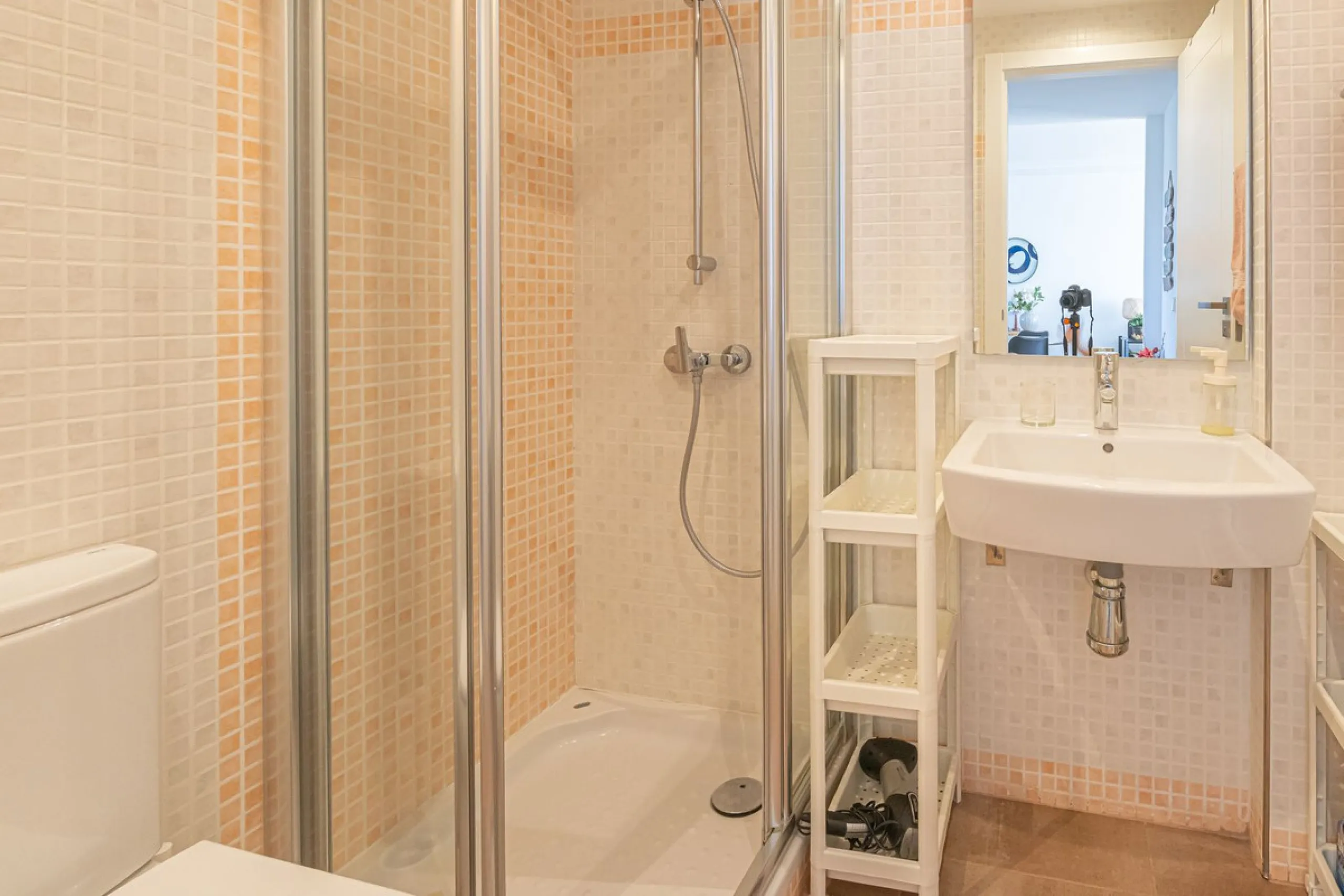 Apartment - Penthouse в продаже в Estepona, Málaga. В доме 2 спален и 2 ванных комнат. Площадь дома 95 м²