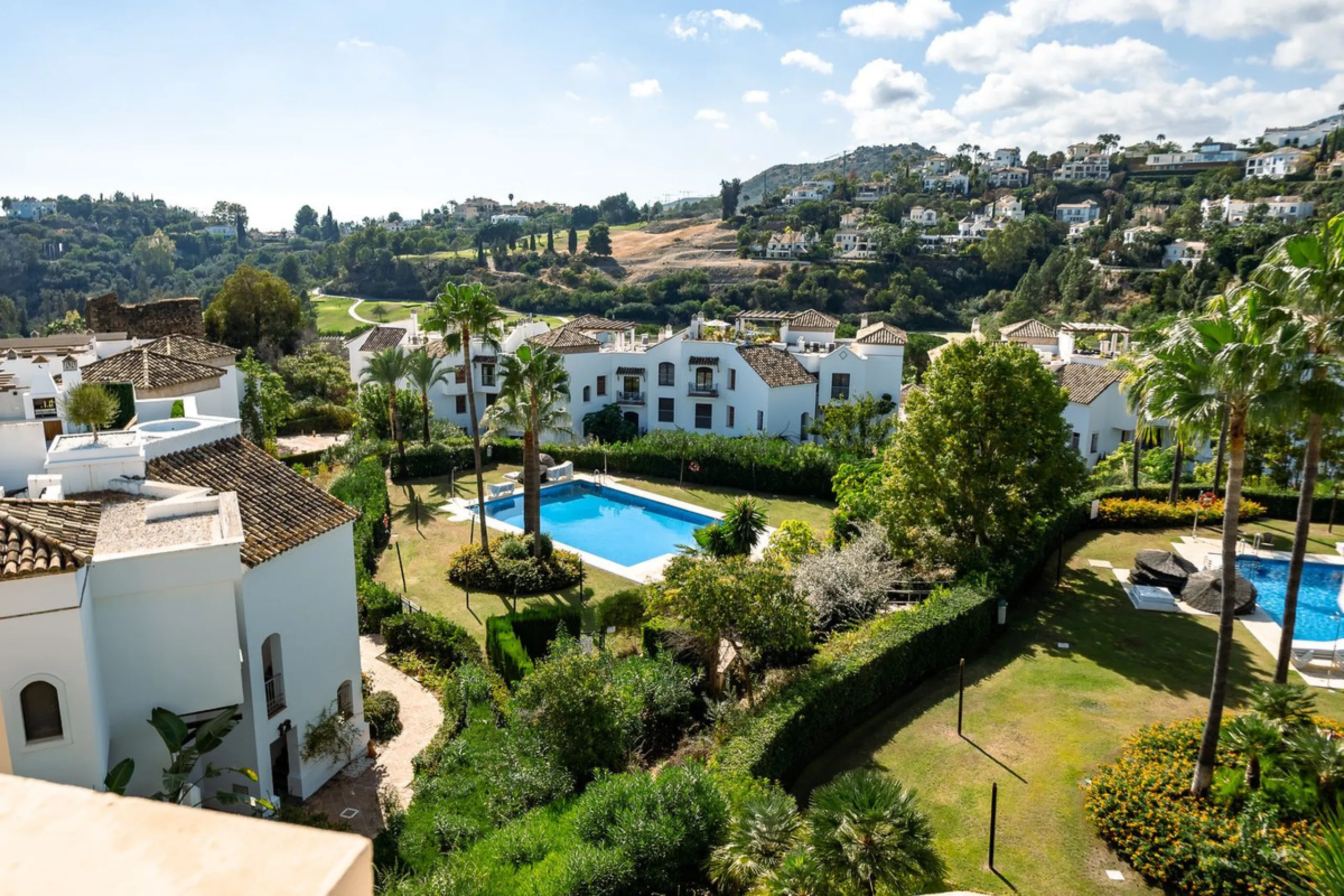 Investment Opportunity – Penthouse with Private Solarium in La Torre, Los Arqueros Golf