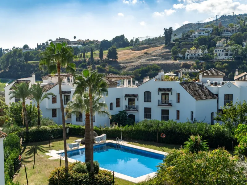Investment Opportunity – Penthouse with Private Solarium in La Torre, Los Arqueros Golf