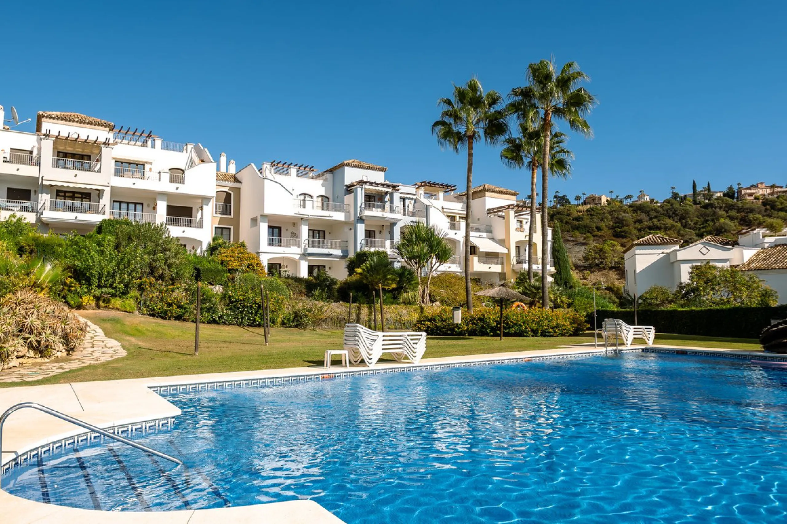 Investment Opportunity – Penthouse with Private Solarium in La Torre, Los Arqueros Golf