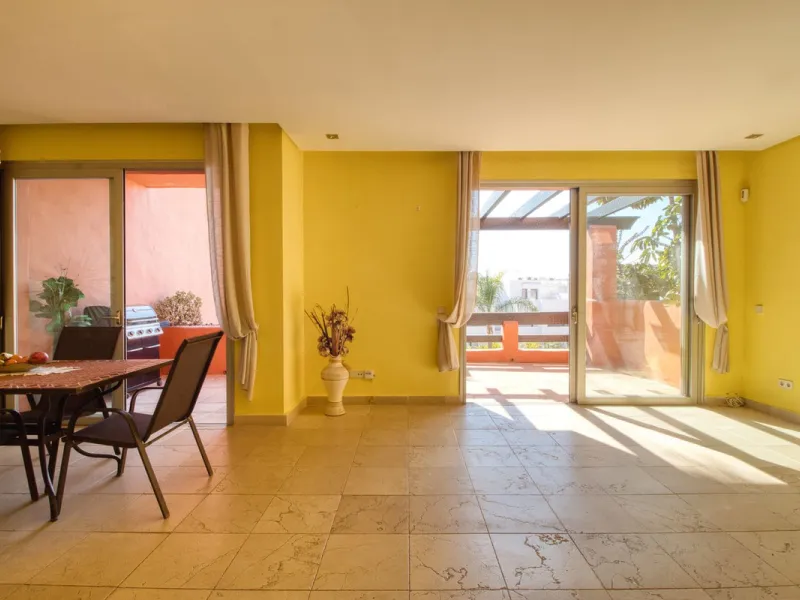Great townhouse in Bahía de las Rocas!