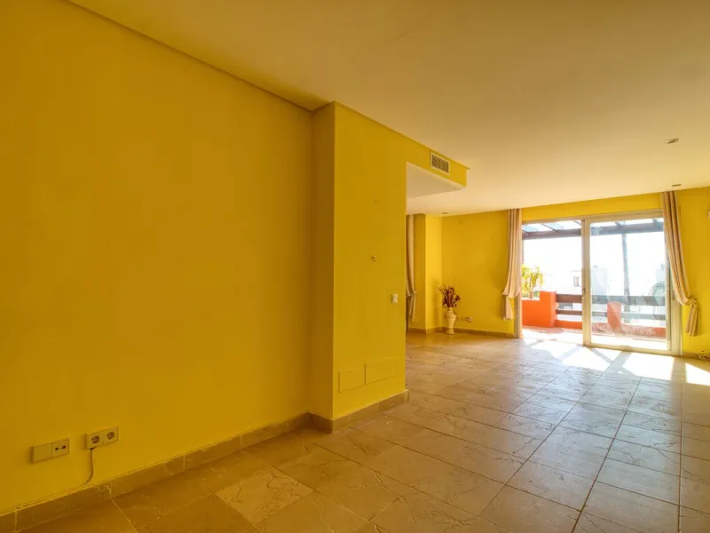 Great townhouse in Bahía de las Rocas!