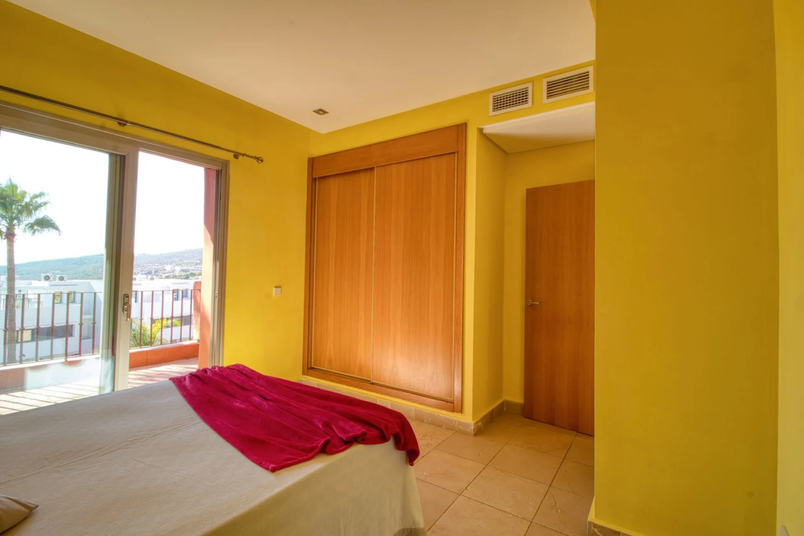 Great townhouse in Bahía de las Rocas!
