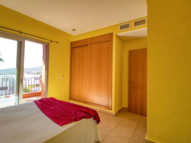 Great townhouse in Bahía de las Rocas!