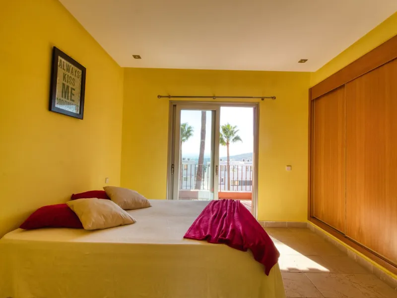 Great townhouse in Bahía de las Rocas!