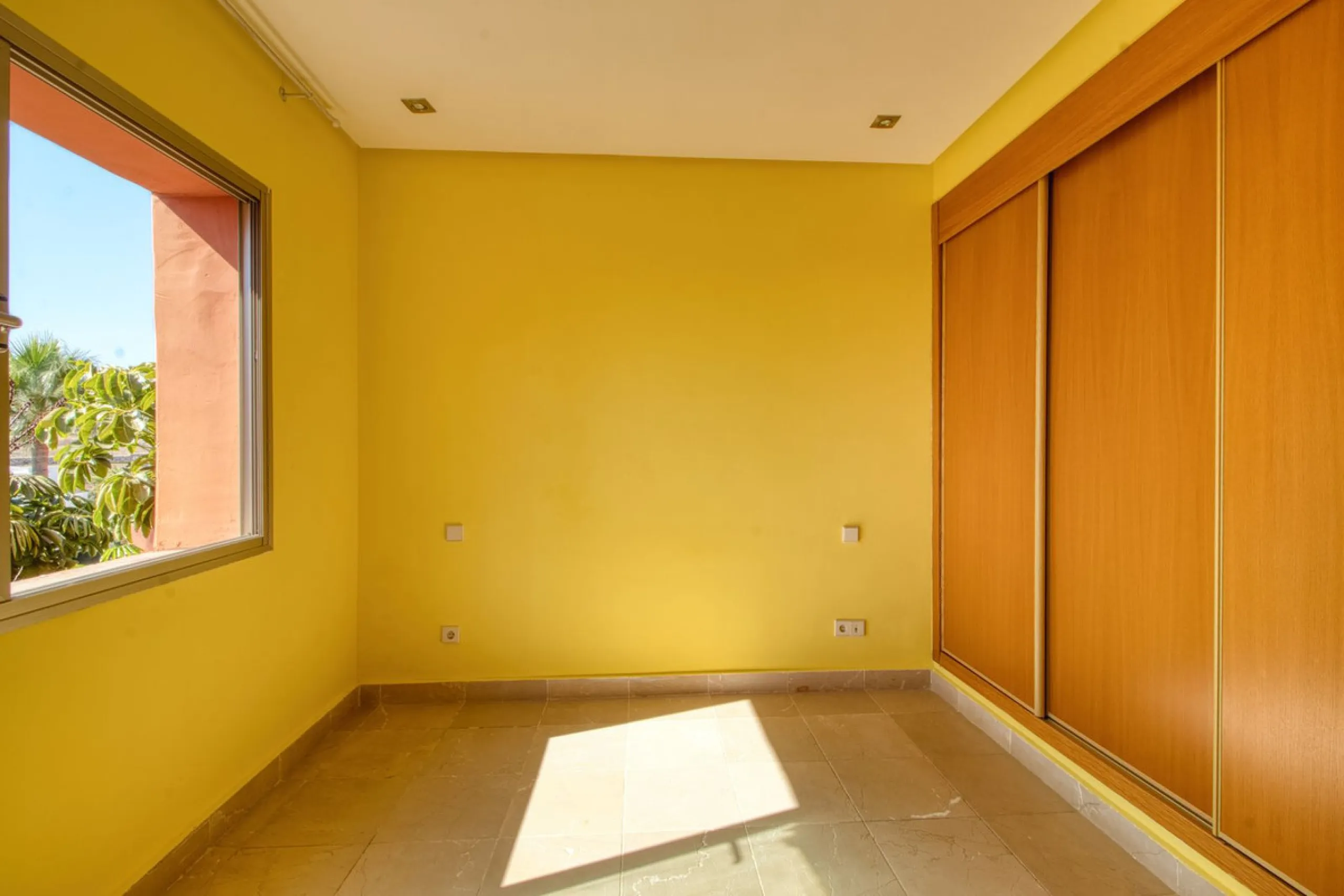 Great townhouse in Bahía de las Rocas!