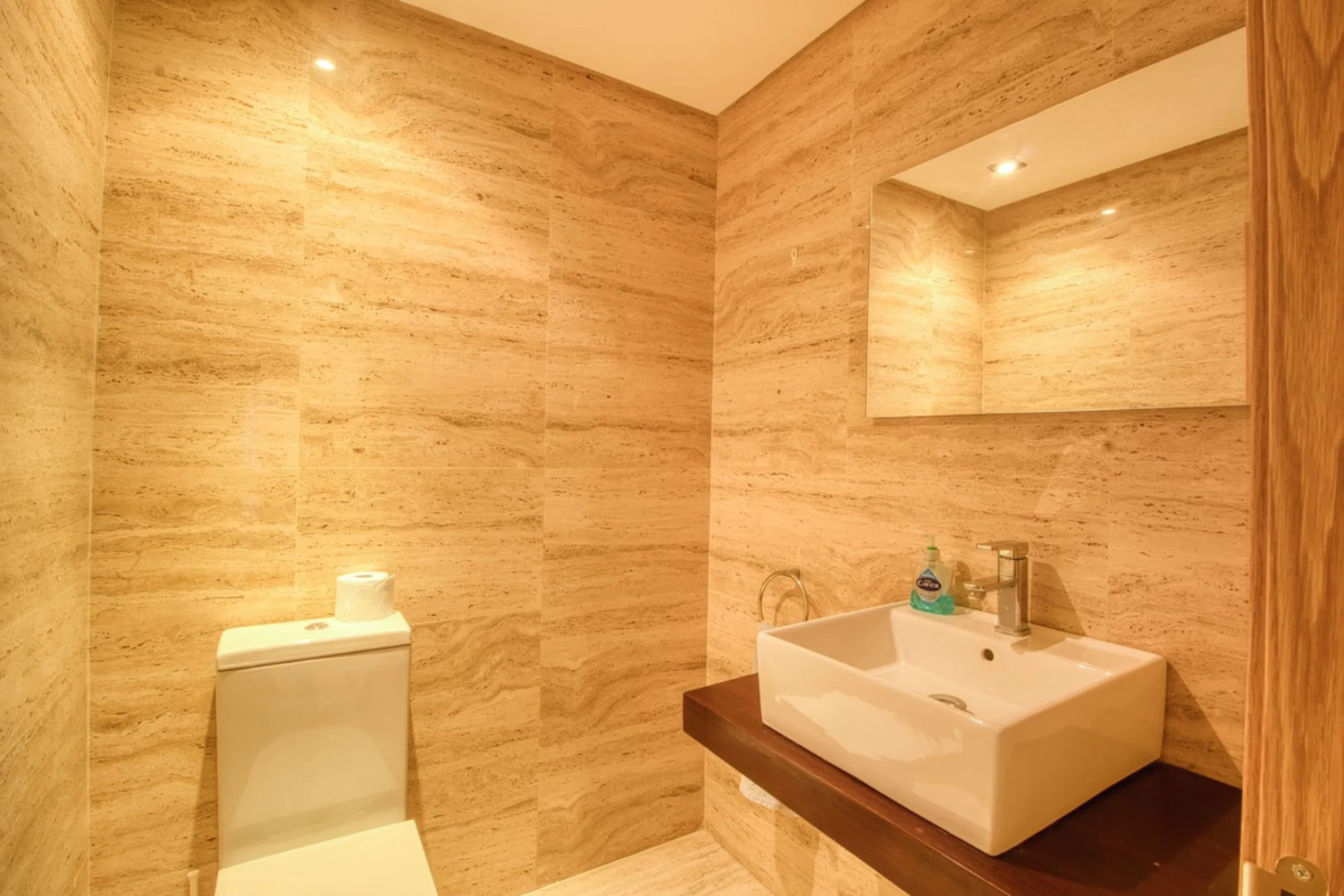 Great townhouse in Bahía de las Rocas!