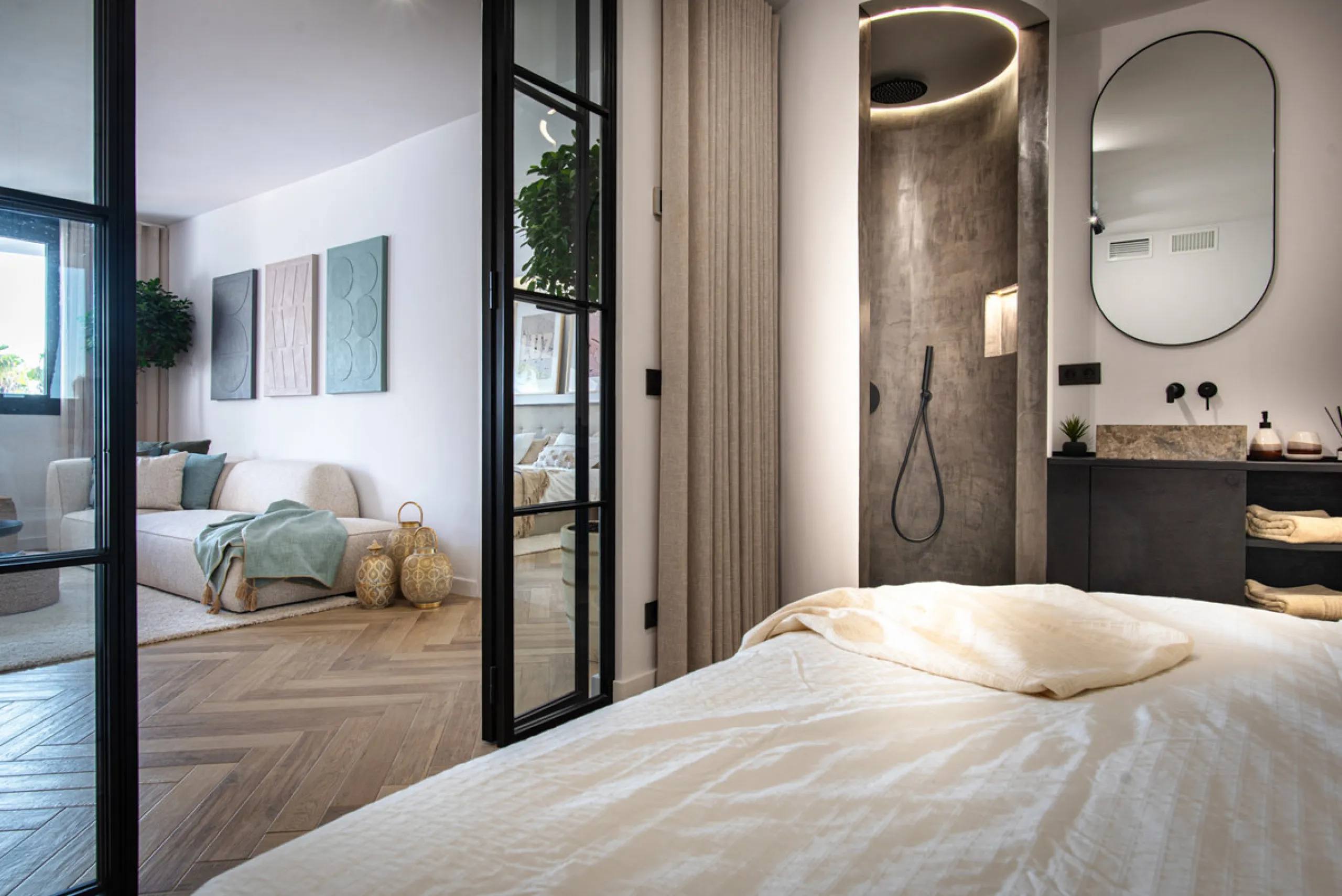 Apartment - Middle Floor Apartment в продаже в Marbella, Málaga. В доме 3 спален и 5 ванных комнат. Площадь дома 143 м²