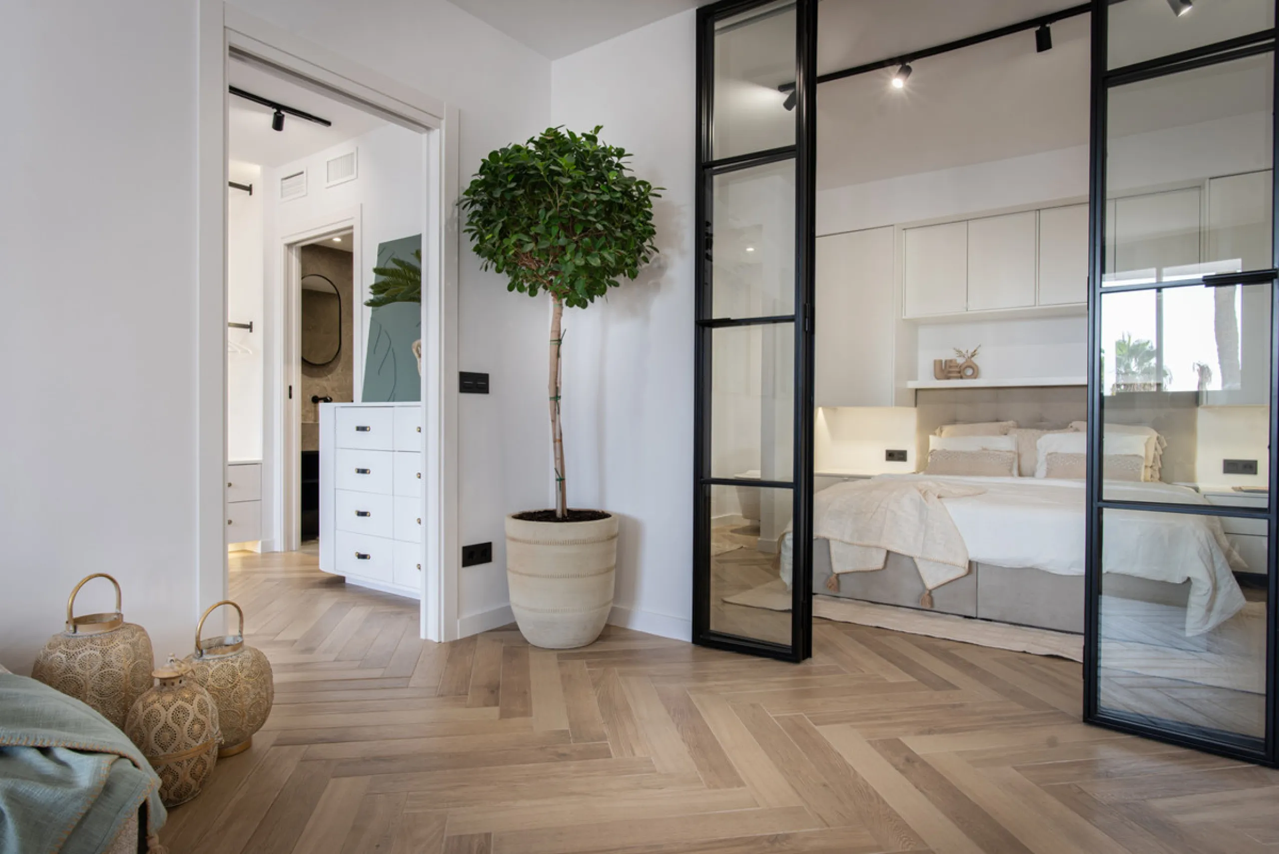 Apartment - Middle Floor Apartment в продаже в Marbella, Málaga. В доме 3 спален и 5 ванных комнат. Площадь дома 143 м²