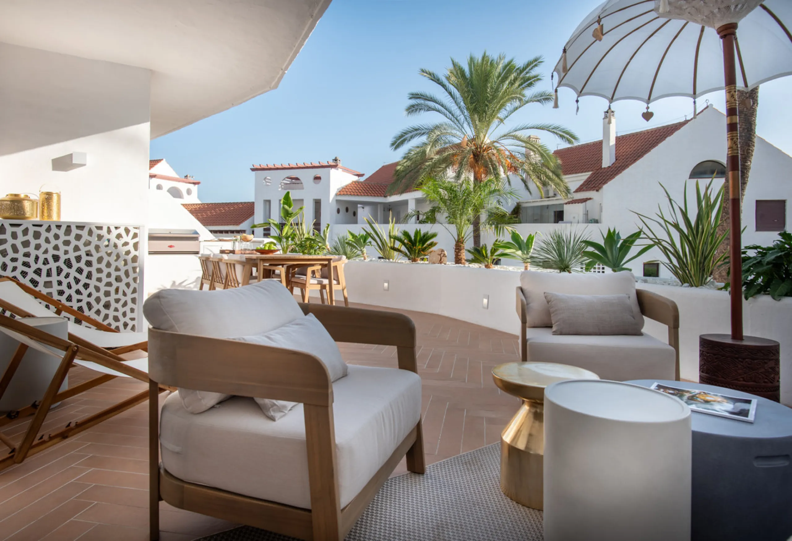 Apartment - Middle Floor Apartment в продаже в Marbella, Málaga. В доме 3 спален и 5 ванных комнат. Площадь дома 143 м²