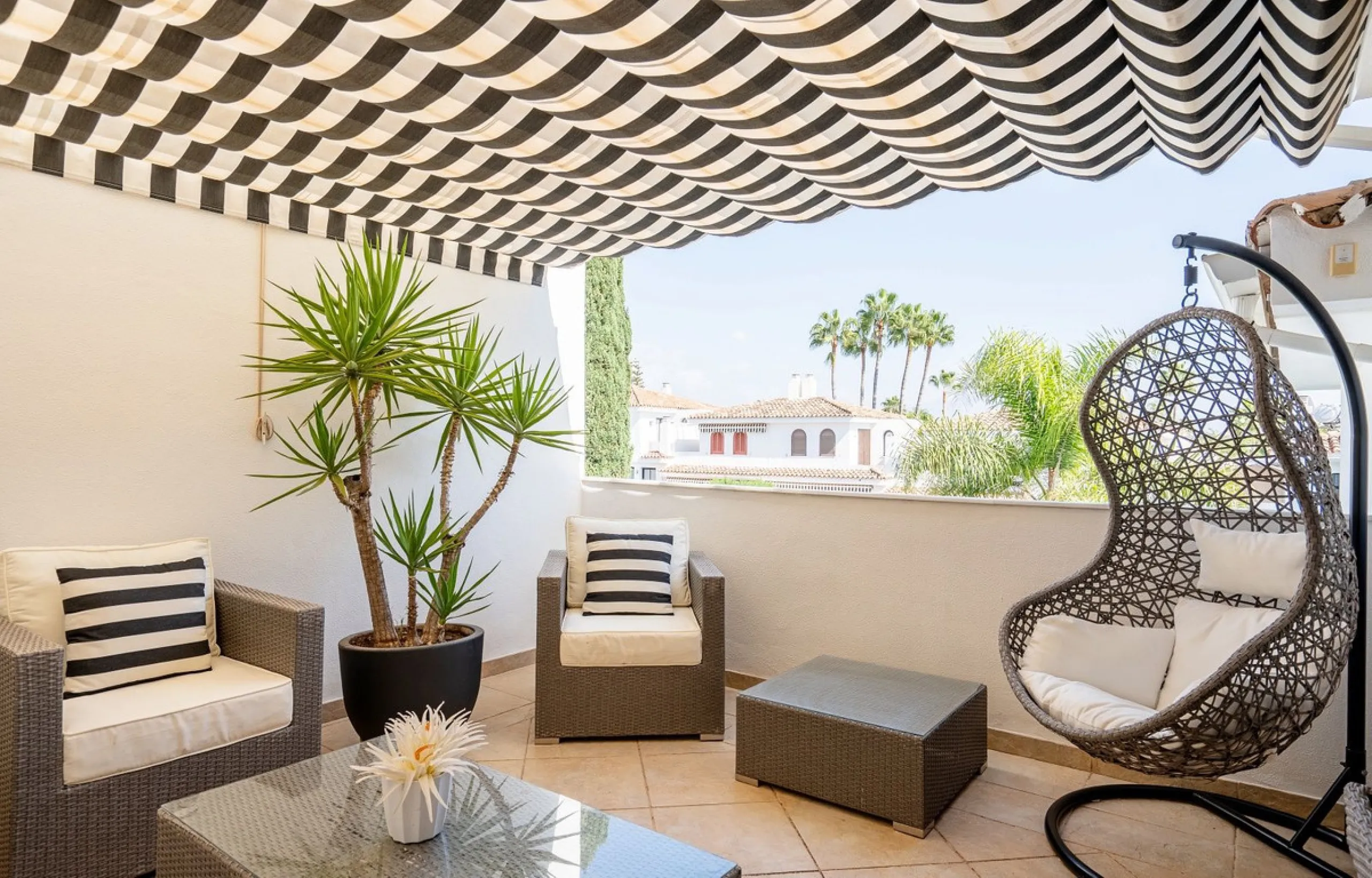 Elegant Beachside Townhouse in Sought-After Costalita