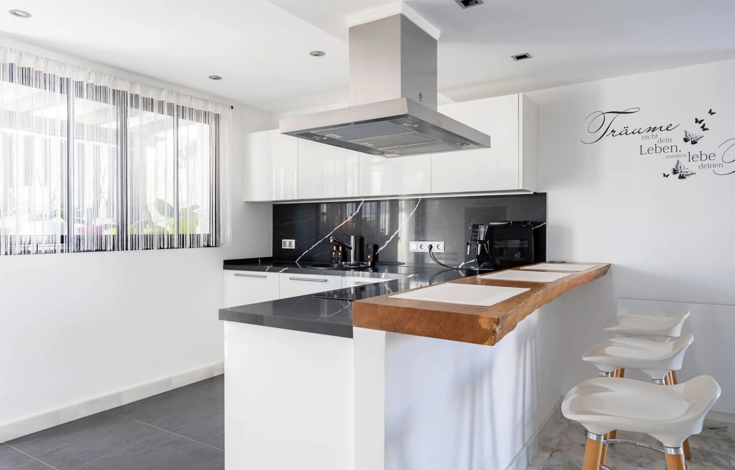Elegant Beachside Townhouse in Sought-After Costalita