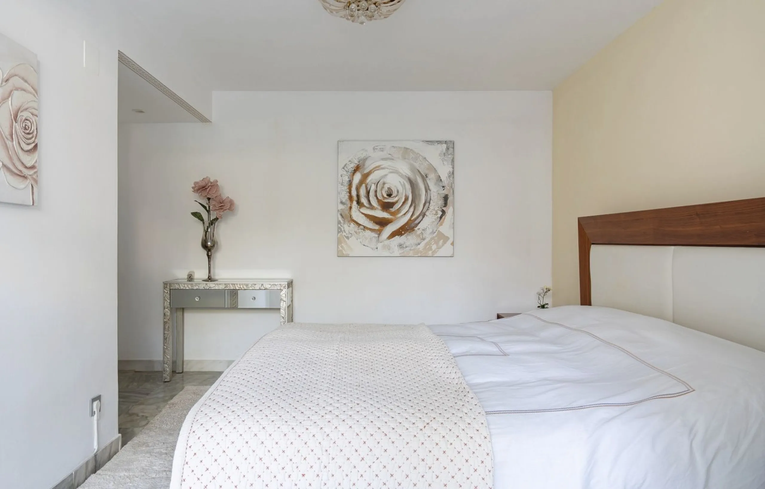 Elegant Beachside Townhouse in Sought-After Costalita