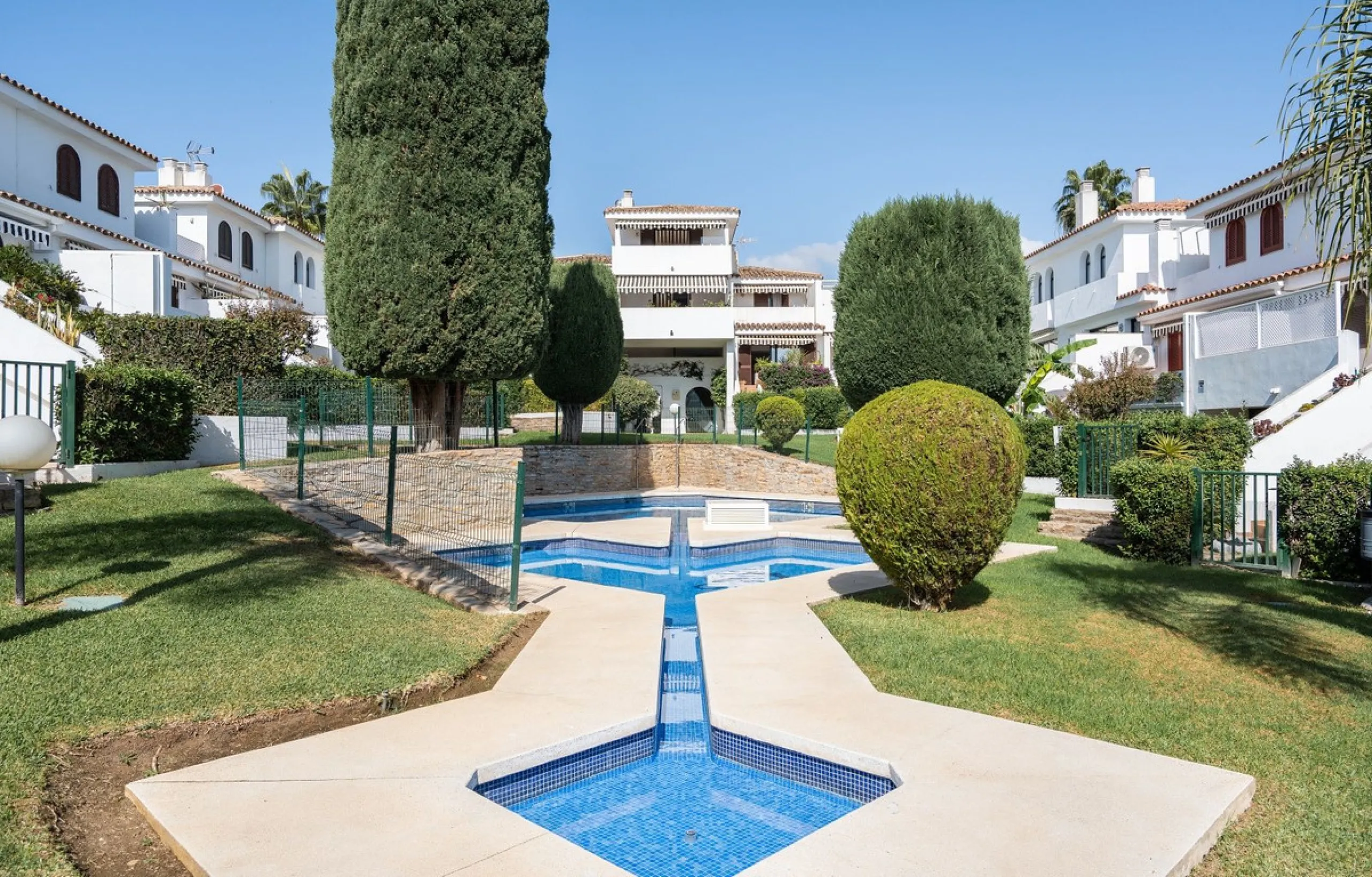 Elegant Beachside Townhouse in Sought-After Costalita