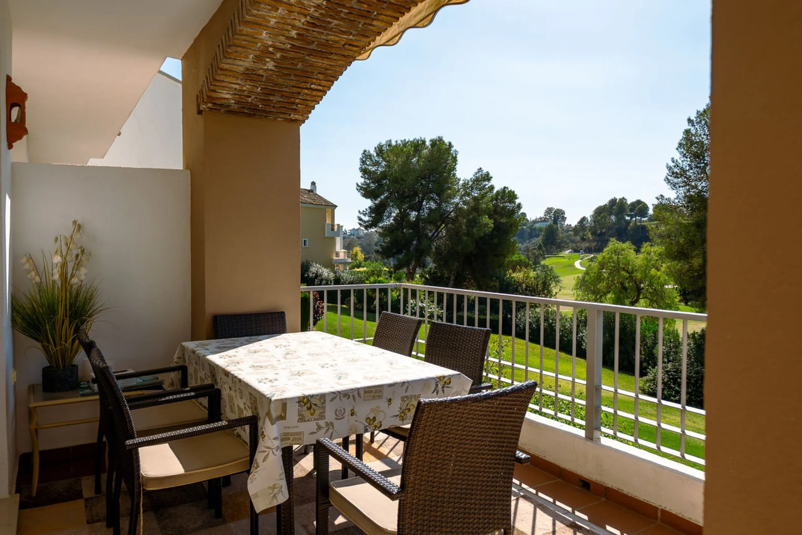 First-Line Golf 3-Bedroom Apartment in La Torre, Los Arqueros Golf